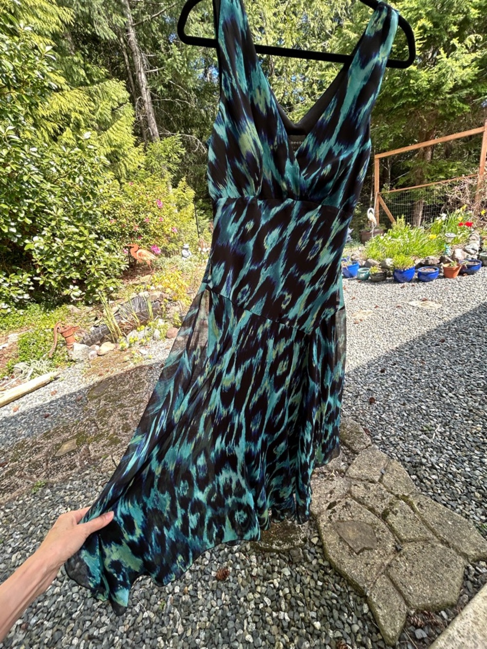 Teal and Green Abstract Print Maxi Dress - Picture 4 of 7